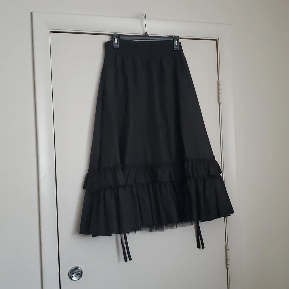 Vampire Freaks Black Ruffled Cassandra Skirt - Picture 7 of 15